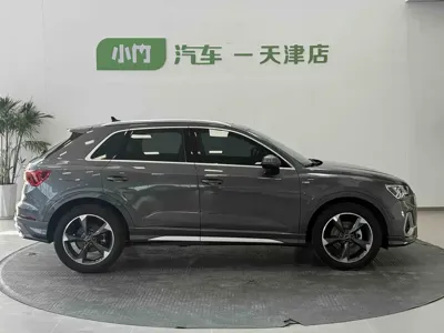 Audi Q3 2023, 17500 км, за 215000 CNY