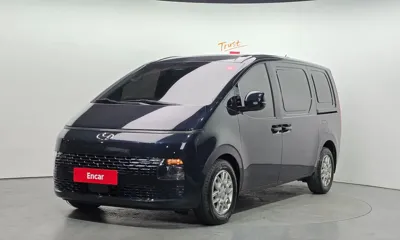 Hyundai Staria · 2023 год
