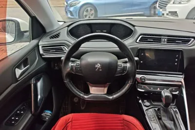 Peugeot 308 2016, 53400 км, за 41984.26 CNY - фото 7