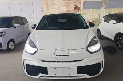 Roewe Clever 2022, 27100 км, за 41182.1 CNY