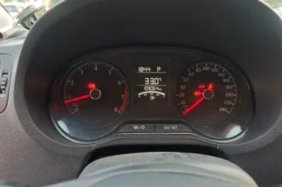 Volkswagen Polo 2018, 109000 км, за 37593.53 CNY - фото 12