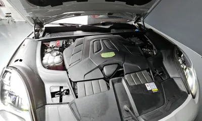 Porsche Cayenne 2023, 13858 км, за 119900000 KRW - фото 6