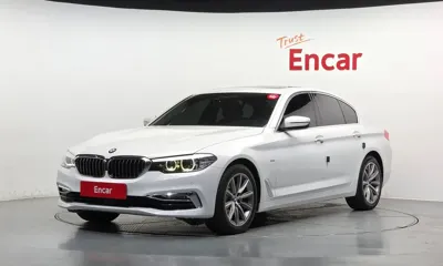 BMW 5-Series · 2018 год