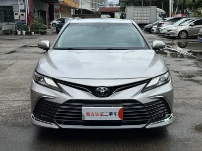 Toyota Camry 2021, 33000 км, за 92800 CNY