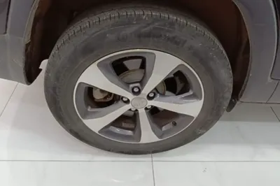 Jeep Cherokee 2019, 58400 км, за 70032.68 CNY - фото 10