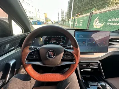 BYD Tang New Energy 2021, 100000 км, за 75900 CNY - фото 10