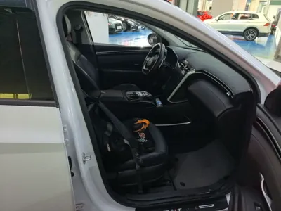 Hyundai Tucson 2023, 39600 км, за 99960 CNY - фото 23