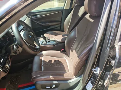 BMW 5 Series 2019, 63000 км, за 210115.43 CNY - фото 14