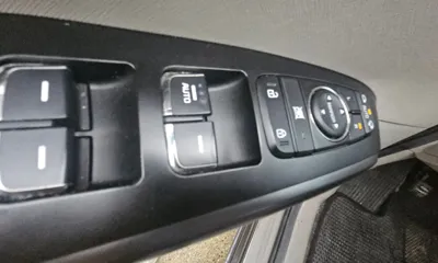 Kia Canival 2016, 130000 км, за 10500000 KRW - фото 9