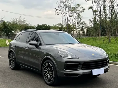 Porsche Cayenne 2021, 28000 км, за 428800 CNY