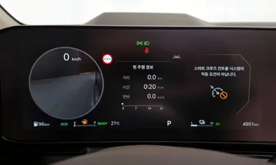 Kia Canival 2025, 4951 км, за 59990000 KRW - фото 8
