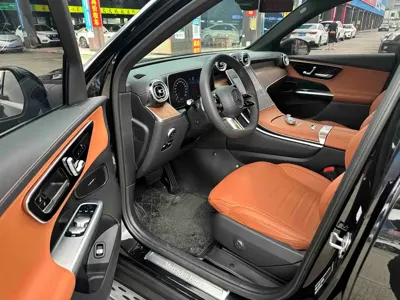 Mercedes-Benz GLC 2023, 34000 км, за 276000 CNY