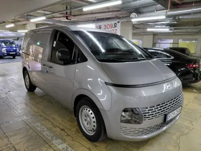 Hyundai Staria 2025, 35924 км, за 23800000 KRW