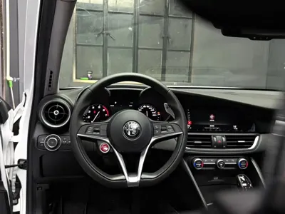 Alfa Romeo Giulia 2017, 49000 км, за 48000 CNY - фото 5