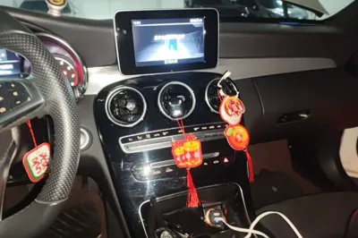 Mercedes-Benz C-Class 2017, 138500 км, за 93832.37 CNY - фото 14