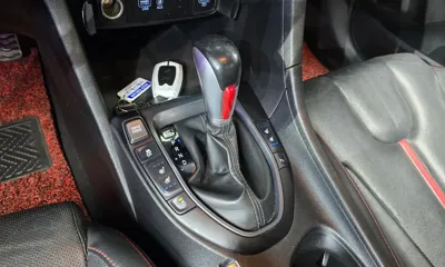 Hyundai Veloster 2018, 113639 км, за 9900000 KRW - фото 9