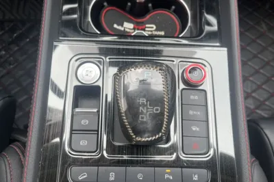 BYD Tang New Energy 2018, 23100 км, за 83791.77 CNY - фото 33