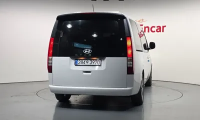 Hyundai Staria 2025, 4403 км, за 33500000 KRW
