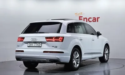 Audi Q7 2016, 162348 км, за 25500000 KRW