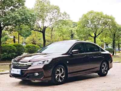 Honda Accord · 2016 год