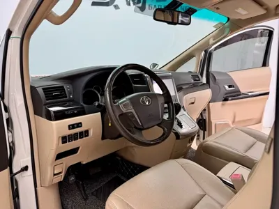Toyota Alphard 2016, 130000 км, за 143800 CNY - фото 6