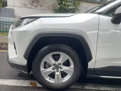 Toyota RAV4 2024, 10000 км, за 105000 CNY - фото 12
