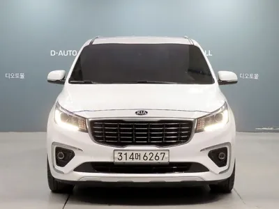 Kia Canival 2019, 211232 км, за 8500000 KRW - фото 2