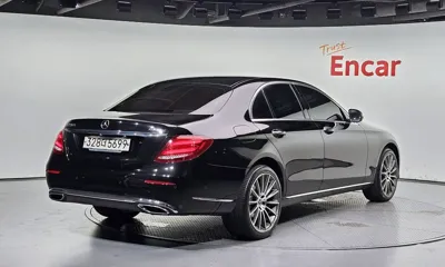 Mercedes-Benz E-Class 2019, 293517 км, за 15990000 KRW