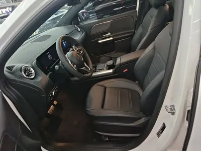 Mercedes-Benz GLA 2022, 44400 км, за 117200 CNY - фото 15