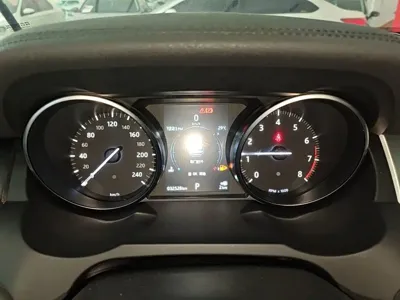 Land Rover Evoque 2017, 32500 км, за 78300 CNY - фото 12