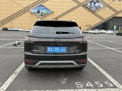 Volkswagen Tayron 2022, 24000 км, за 26449.08 USD