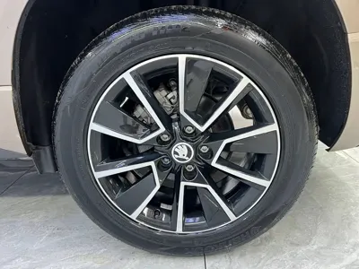 Skoda Karoq 2023, 700 км, за 163800 CNY - фото 20