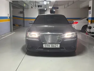 Chrysler 300C · 2012 год