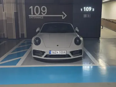 Porsche 911 · 2023 год