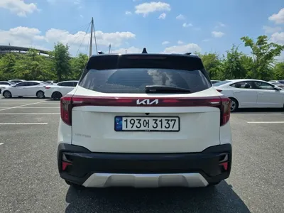 Kia Seltos 2023, 11840 км, за 27100000 KRW