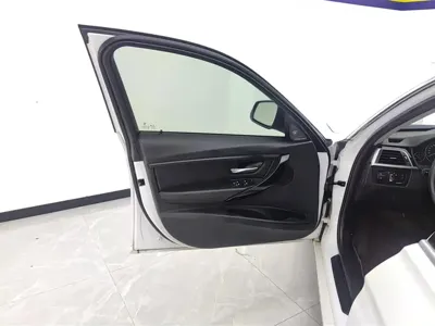 BMW 3 Series 2017, 113000 км, за 68800 CNY - фото 7