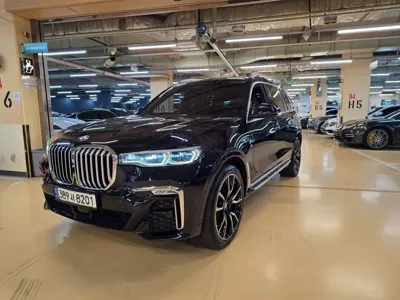 BMW X7 · 2020 год