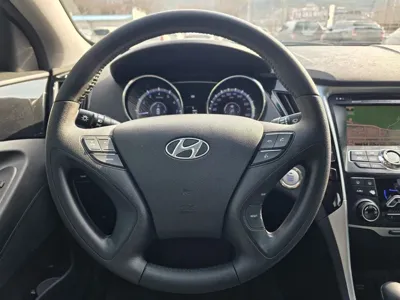 Hyundai Sonata 2010, 143900 км, за 3900000 KRW - фото 13