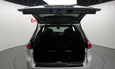 Toyota Sienna 2017, 56612 км, за 44440000 KRW - фото 30