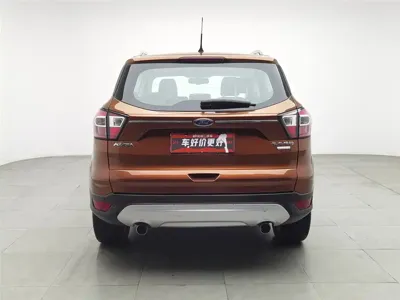 Ford Kuga 2016, 88500 км, за 23900 CNY