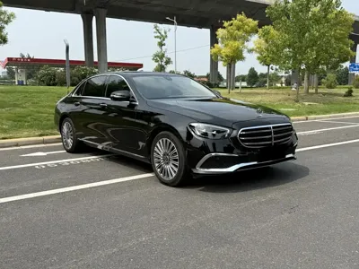 Mercedes-Benz E-Class 2023, 67000 км, за 251800 CNY