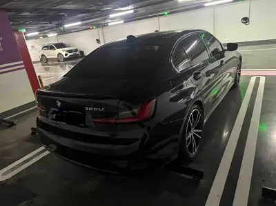 BMW 3 Series 2020, 76000 км, за 126800 CNY