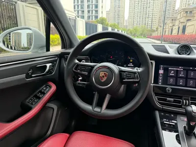 Porsche Macan 2024, 26000 км, за 346800 CNY - фото 12