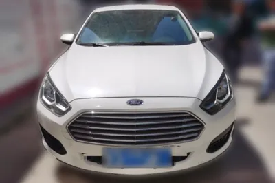 Ford Escort 2017, 21400 км, за 45387.65 CNY - фото 2