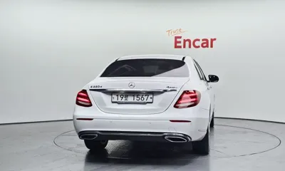 Mercedes-Benz E-Class 2019, 131718 км, за 22300000 KRW