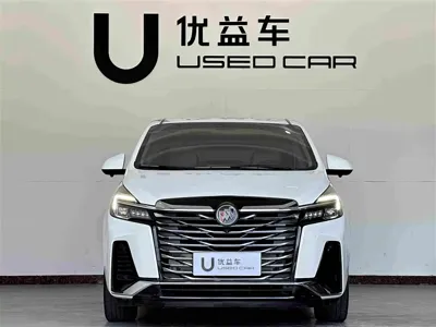 Buick GL8 2023, 65199 км, за 126900 CNY - фото 2