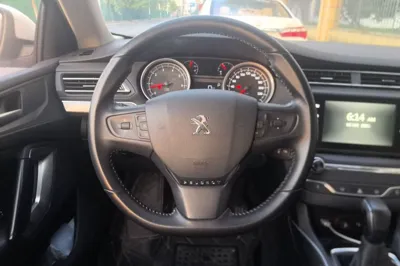 Peugeot 408 2016, 59900 км, за 29331.37 CNY - фото 11