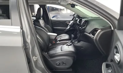 Jeep Cherokee 2021, 62135 км, за 22200000 KRW - фото 26