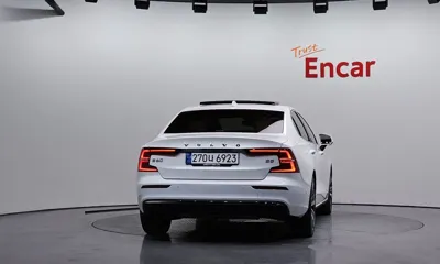 Volvo S60 2025, 12356 км, за 46300000 KRW