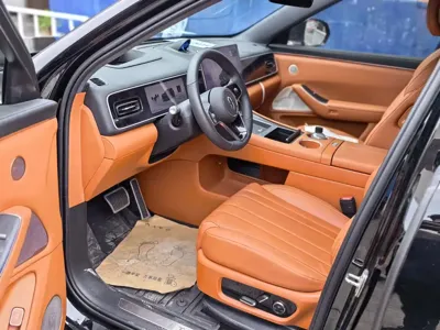 AITO 问界 AITO M7 2026, 9000 км, за 194200 CNY